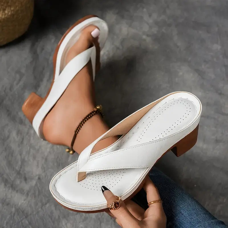 THE ELEANOR | Sandals: Style & Comfort